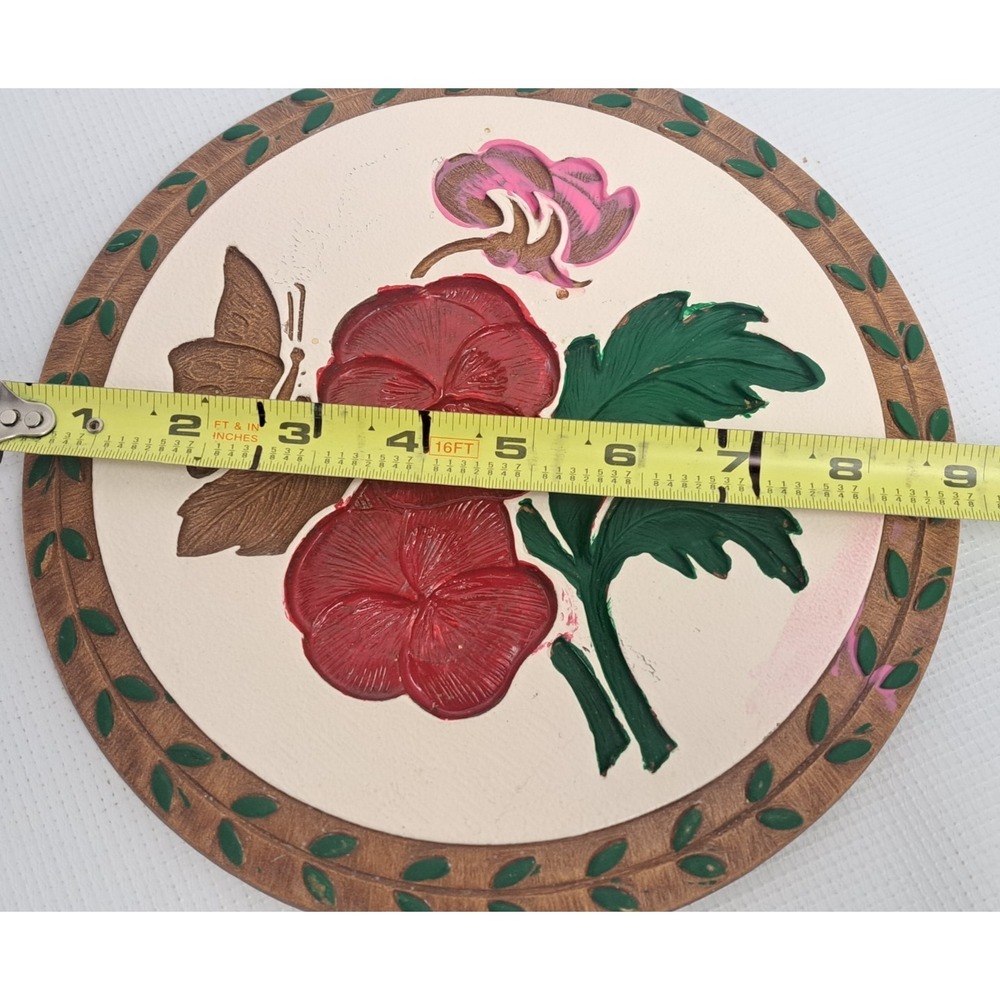 2 Vintage MODERN ART CO Plaster Chalkware 9" Flower Butterfly Wall Plaque USA. - Picture 5 of 7
